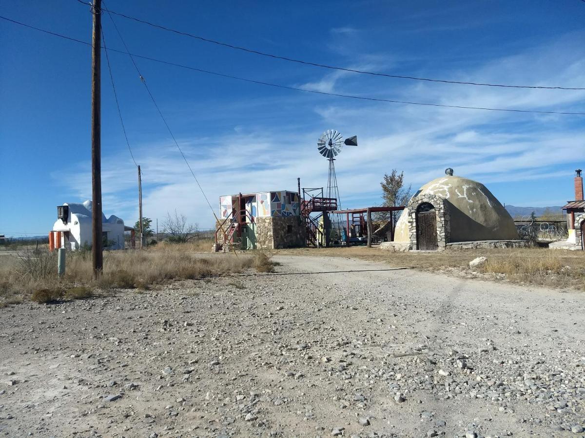 La Loma Del Chivo Llc Stone Cottage Alternative Building Marathon Exterior foto